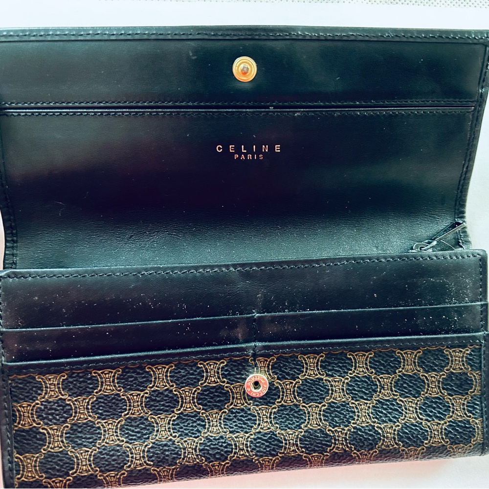 Celine Wallet in EUC Vintage - Picture 5 of 11